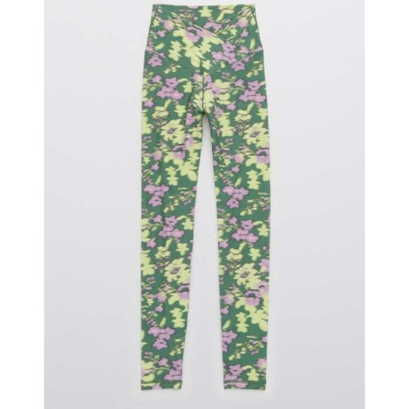 OFFLINE By Aerie Real Me High Waisted Crossover Legging Size‎ M Short NEW - Picture 5 of 9